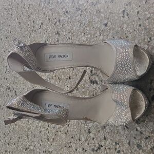 Steve Madden Glittering Silver Heels